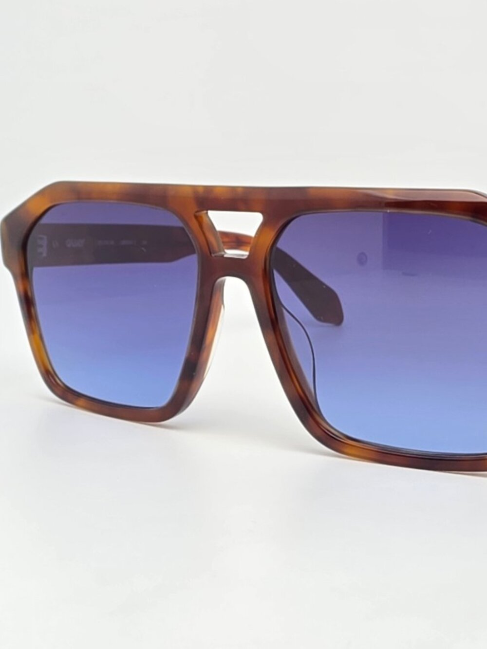 Quay Australia Soundcheck Tortoise Frame Navy Gradient Lens Aviator Sunglasses